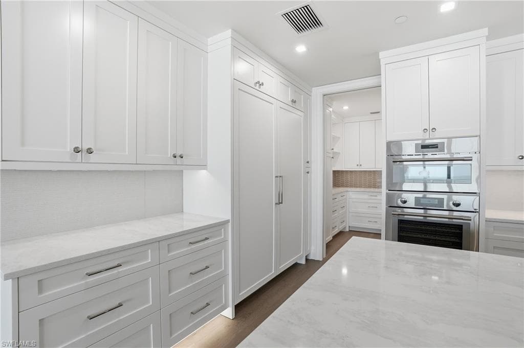 6230 Estero BLVD 102-20
