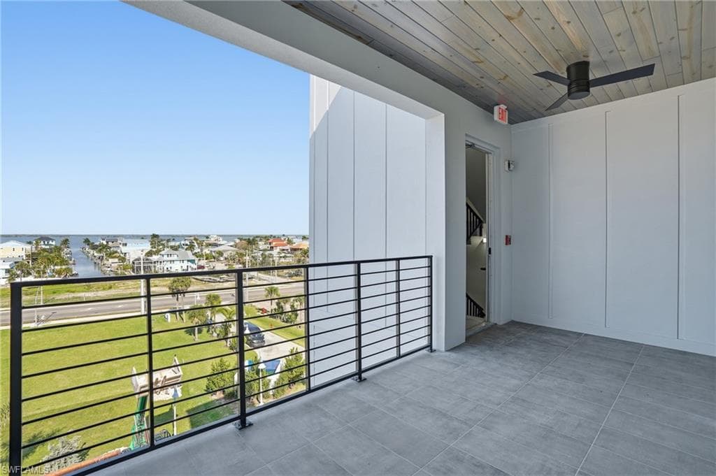 6230 Estero BLVD 402-40