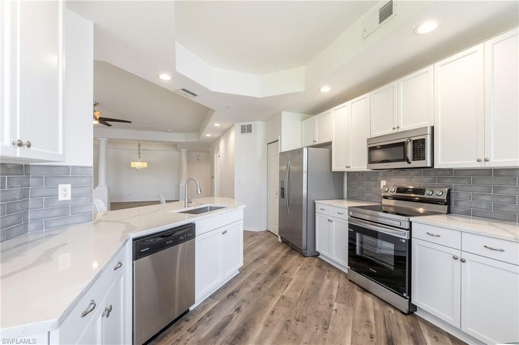 3610 Lansing Loop N 103-13