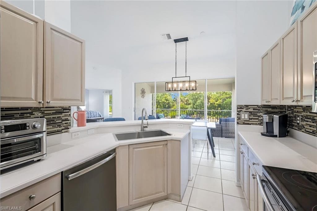 5360 Andover DR 202-9