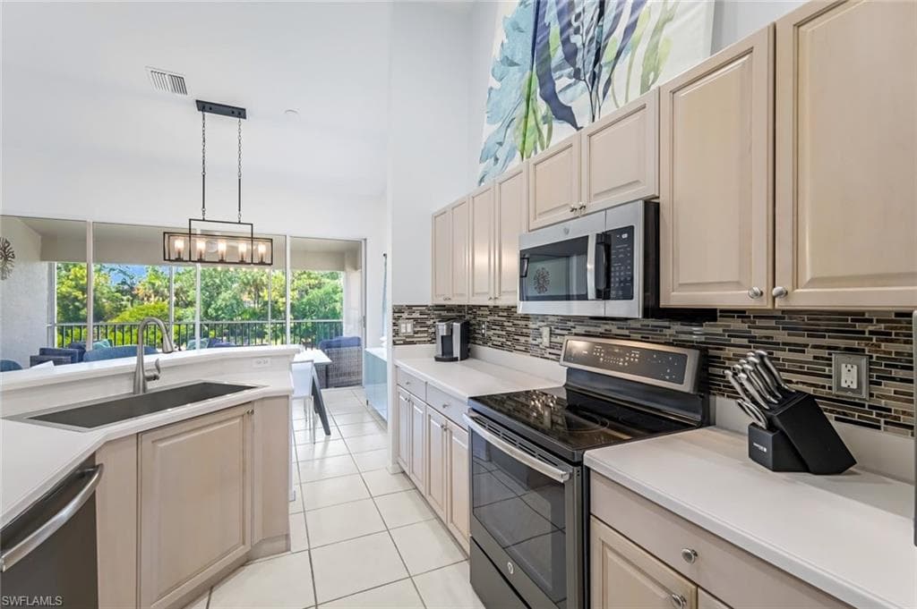 5360 Andover DR 202-10