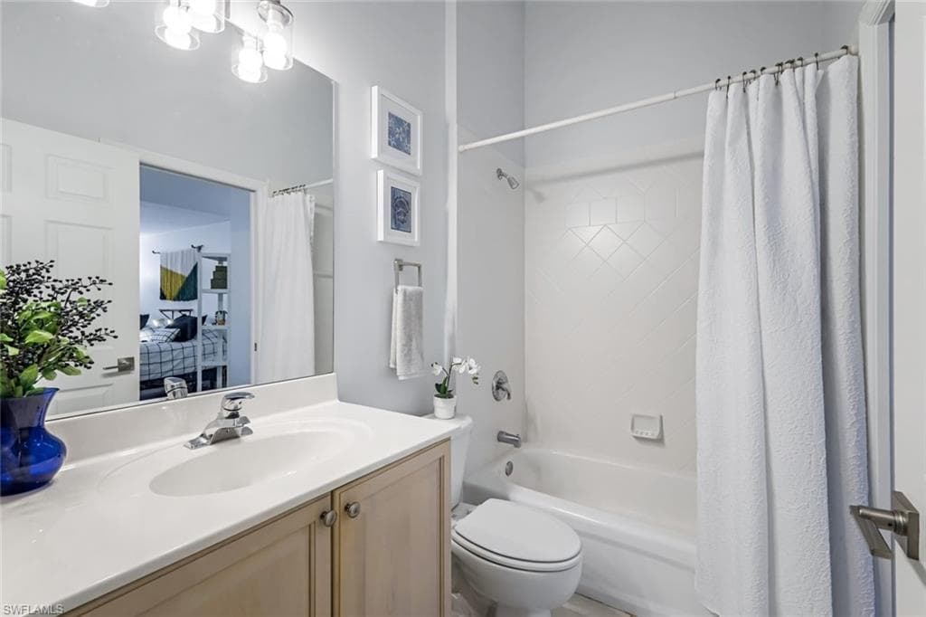 5360 Andover DR 202-18