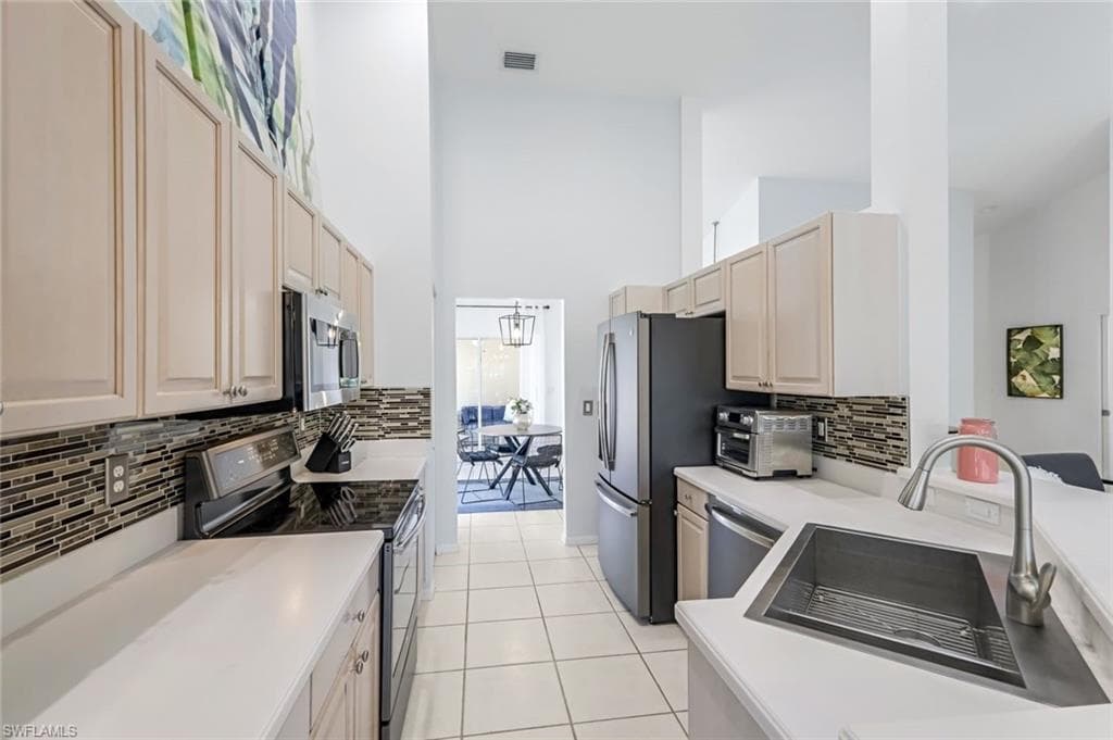 5360 Andover DR 202-11