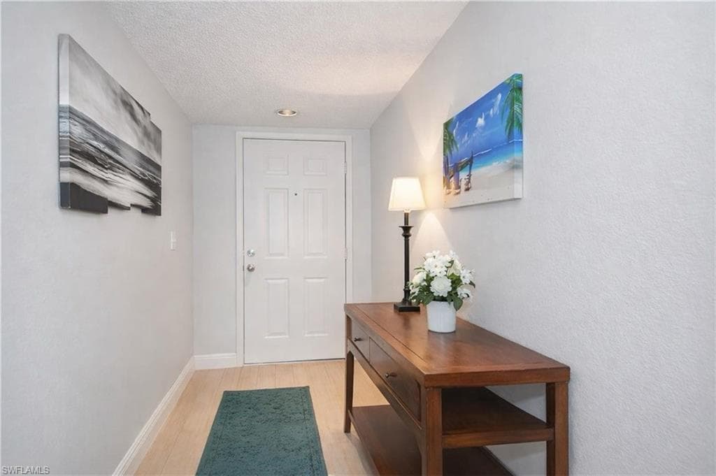 1250 Yesica Ann CIR E102-4
