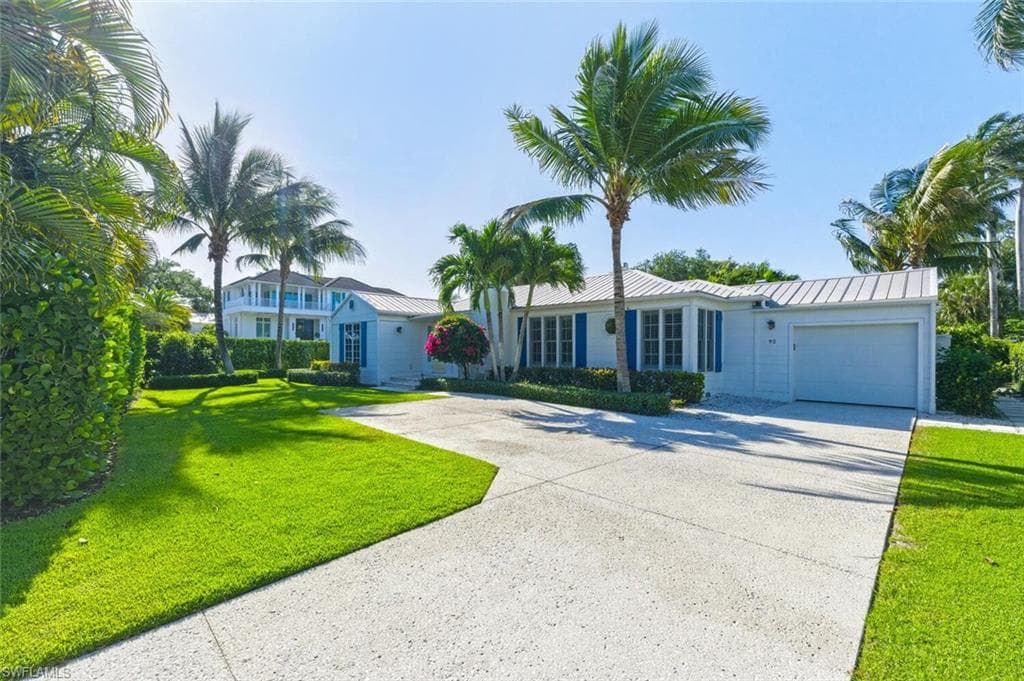 92 10th AVE S-2
