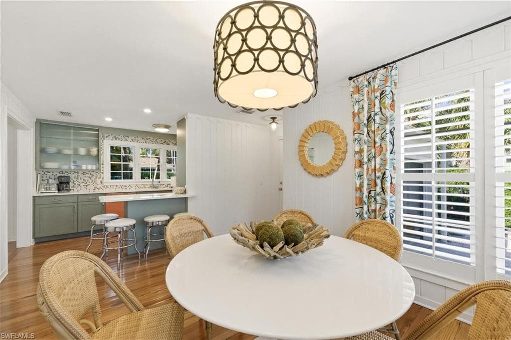 92 10th AVE S-16