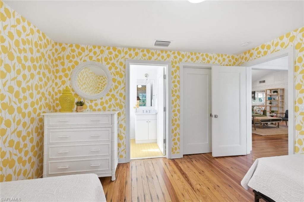 92 10th AVE S-26