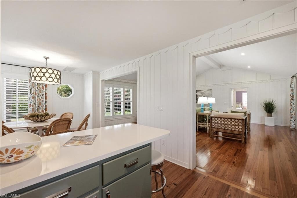 92 10th AVE S-20