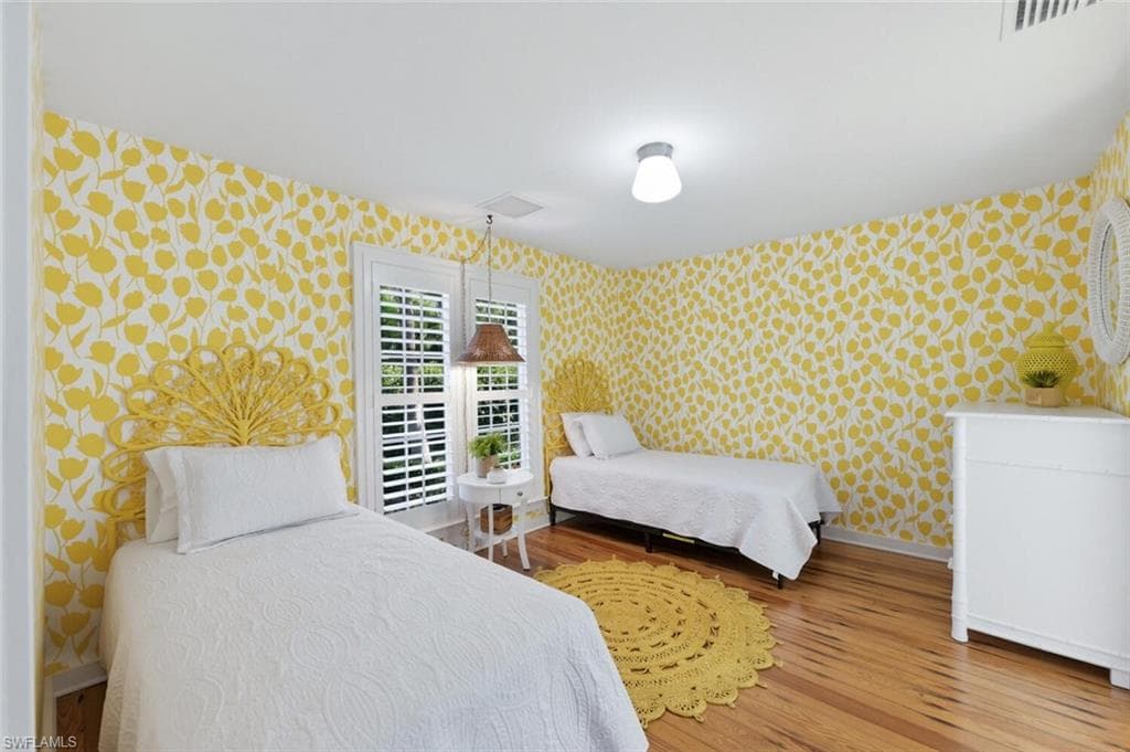 92 10th AVE S-25