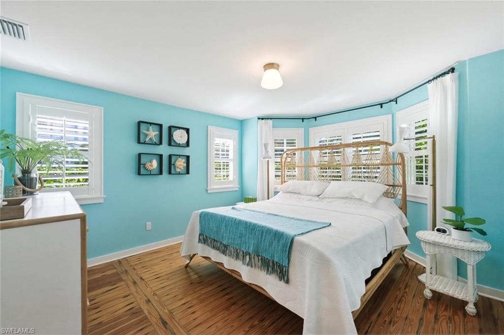 92 10th AVE S-21