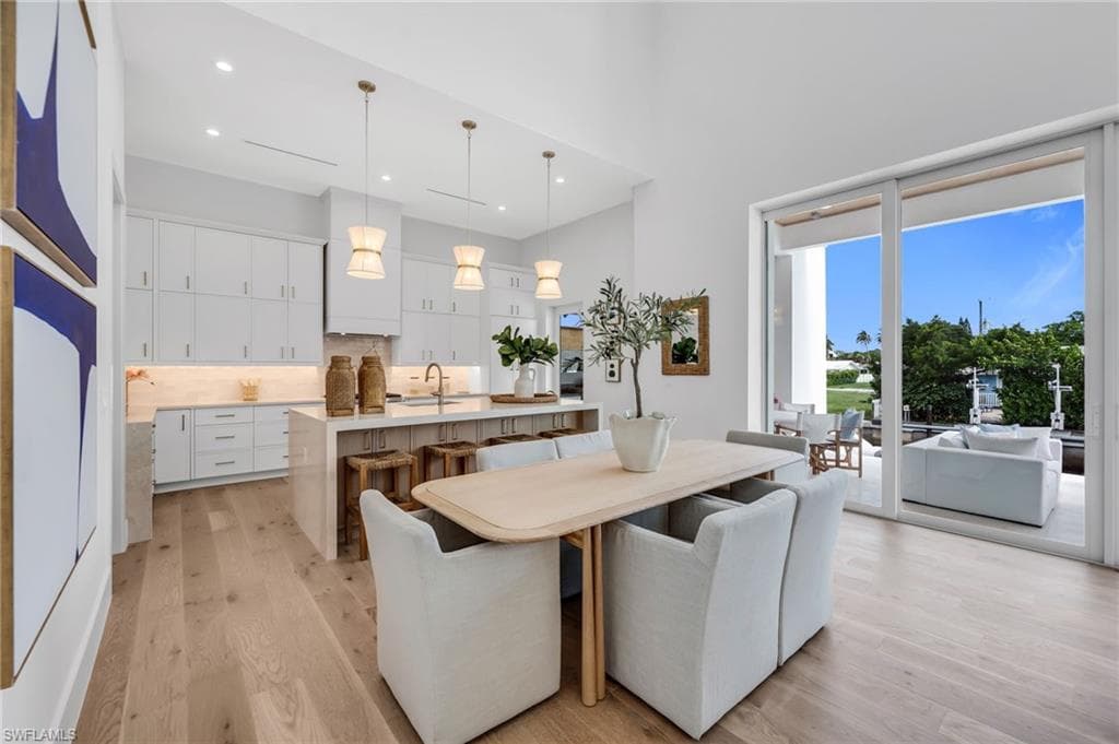 2778 Shoreview DR-13