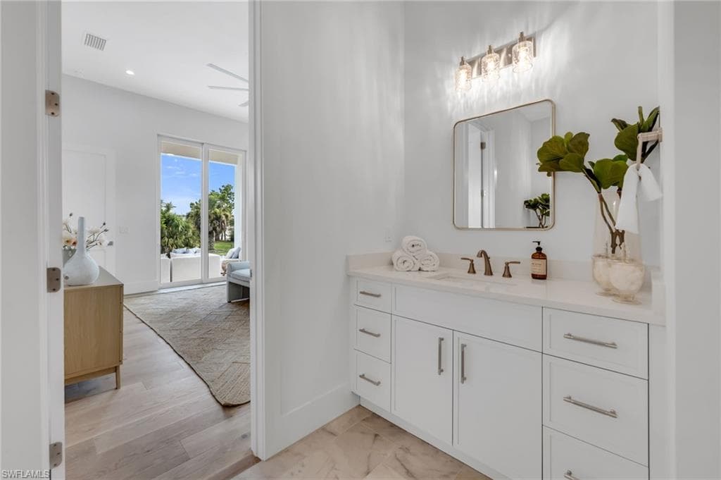 2778 Shoreview DR-22