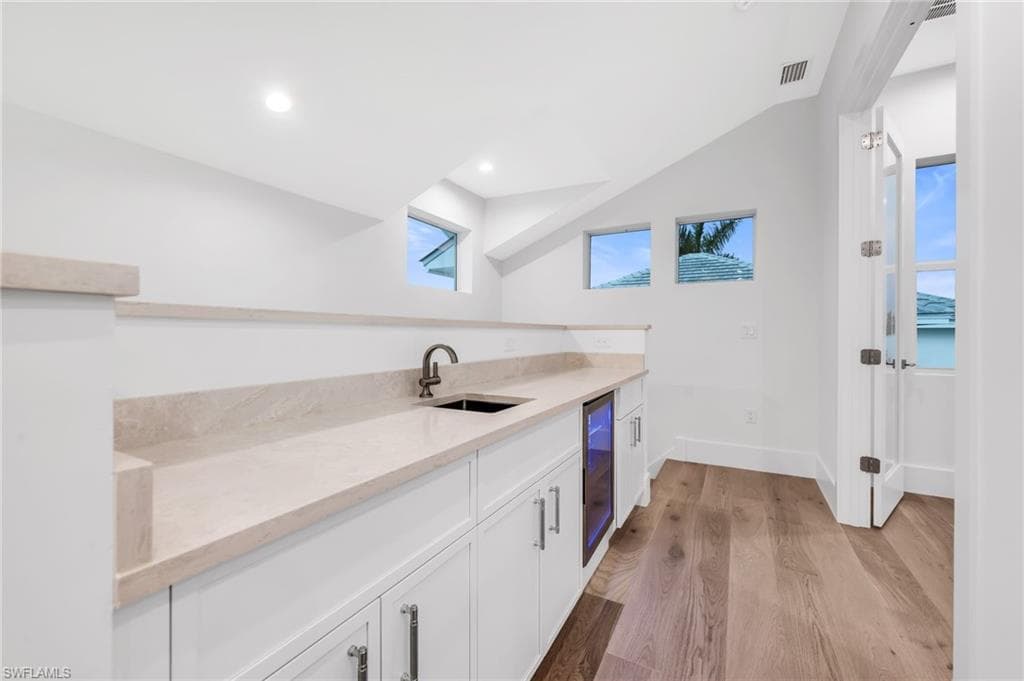 2778 Shoreview DR-33