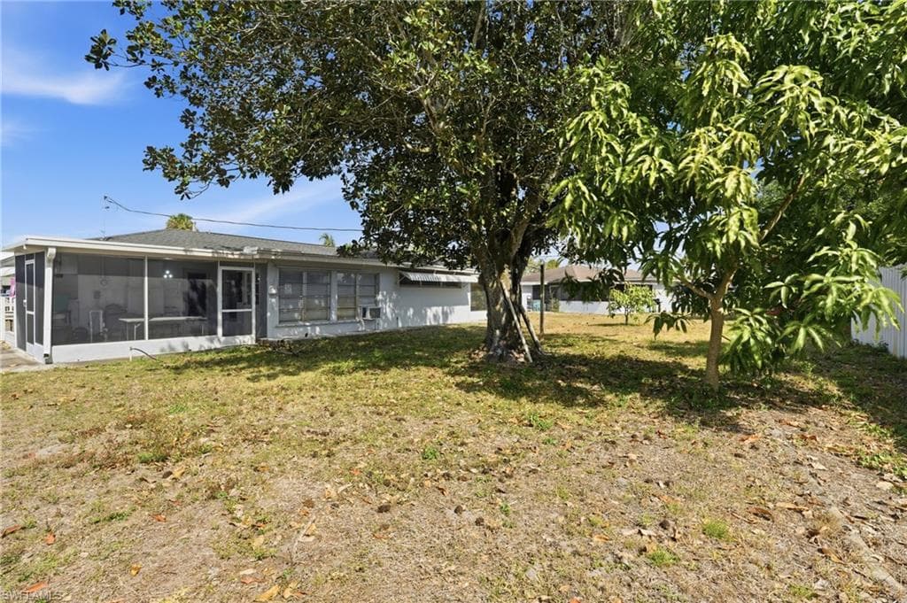 1406 Grandale ST-20