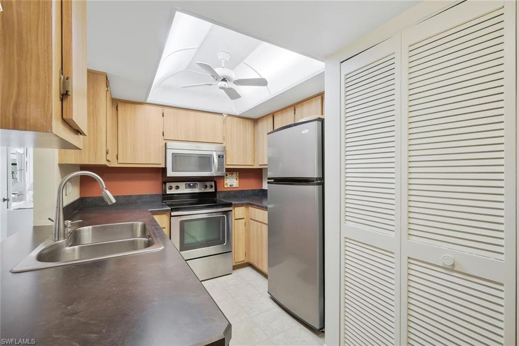 13240 White Marsh LN 3133-8