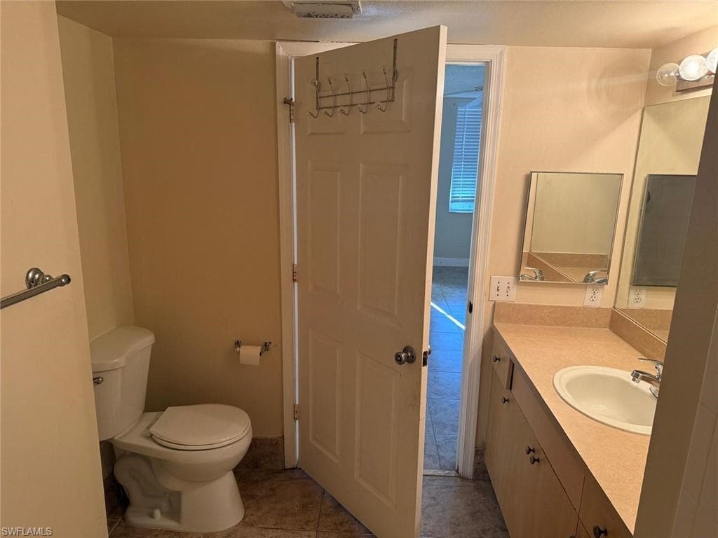 8735 River Homes LN 6104-18