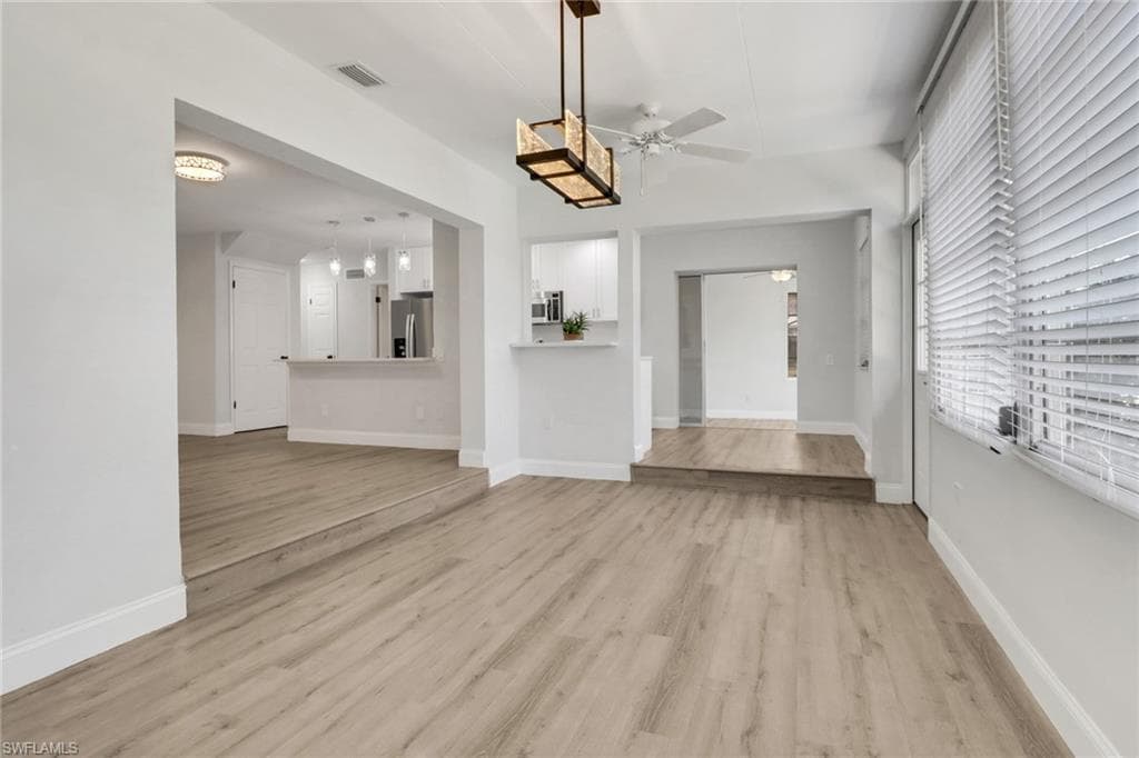 1120 Sandpiper ST-12