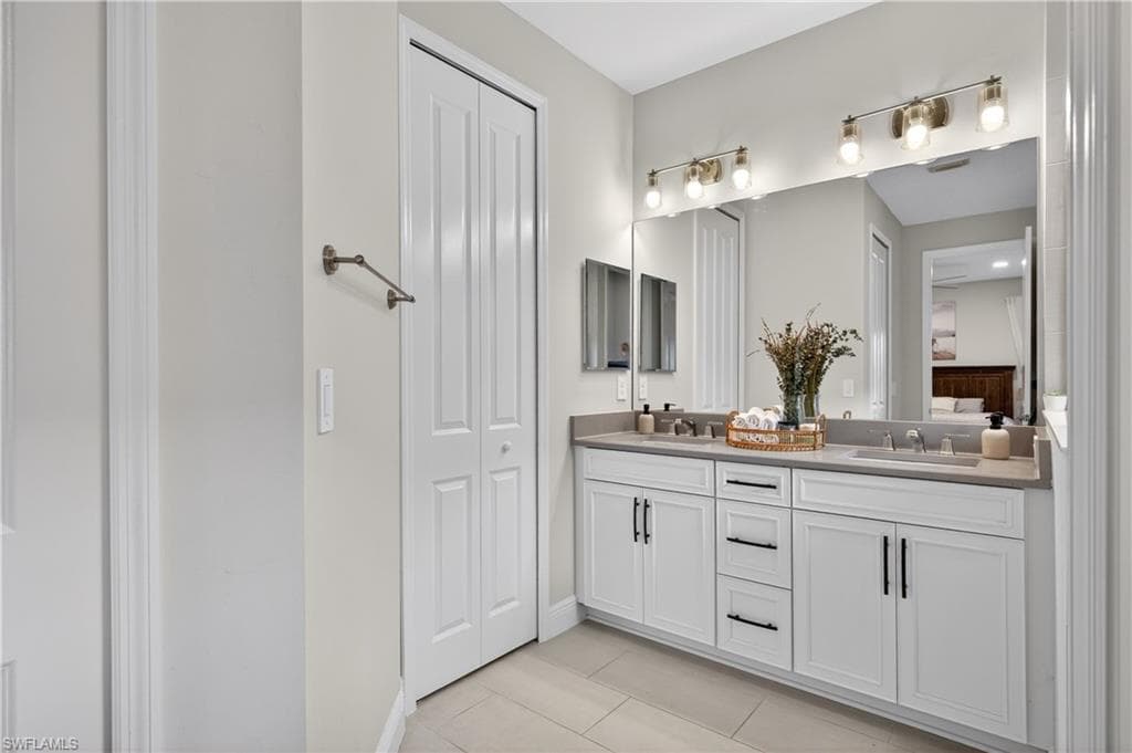 4653 Centaurus CIR-16