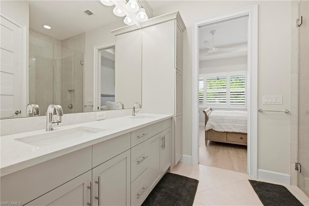 5891 Haiti DR-12
