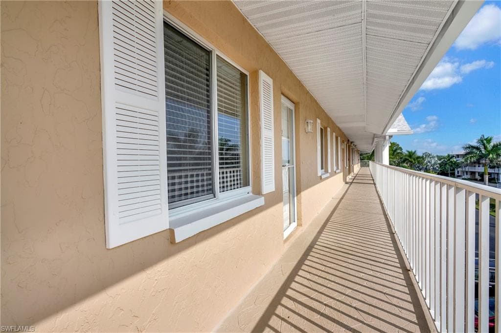 3062 Sandpiper Bay CIR K302-24