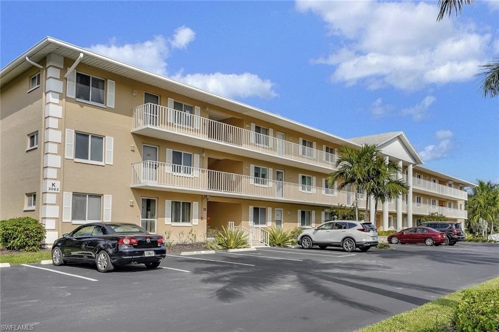 3062 Sandpiper Bay CIR K302-4