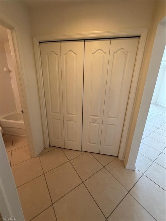19930 Barletta LN 1313-23