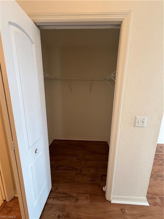 19930 Barletta LN 1313-15