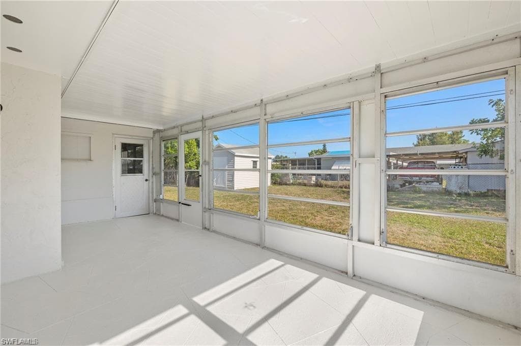 1334 Ellendale CIR-8