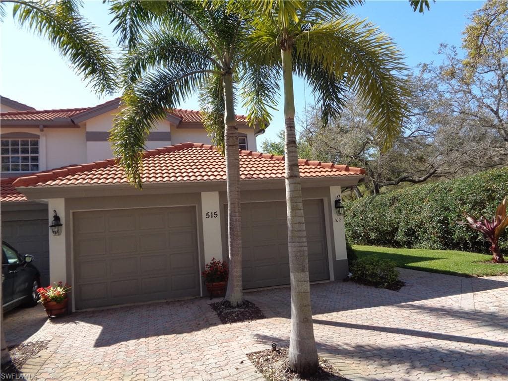 515 Laguna Royale BLVD 102-2