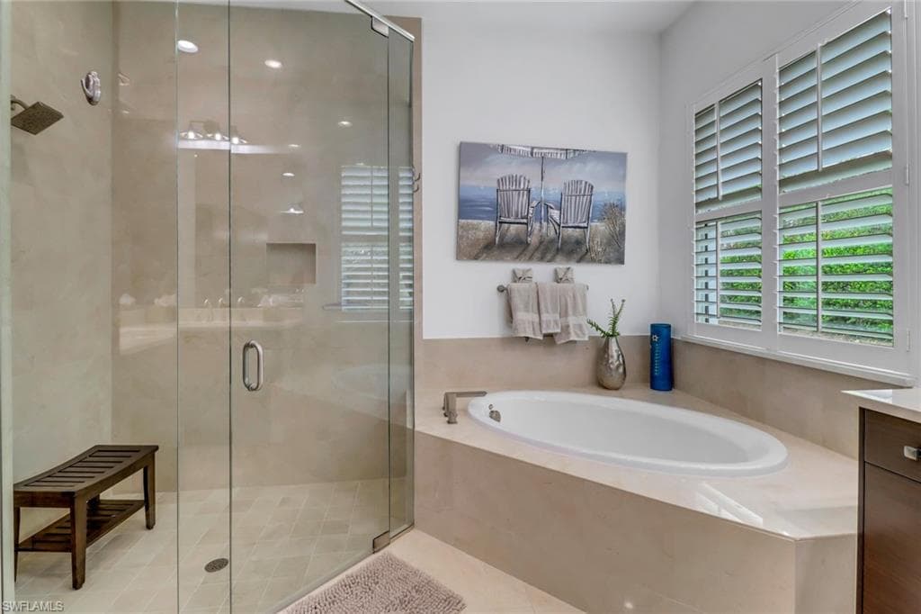 5166 Andros DR-22