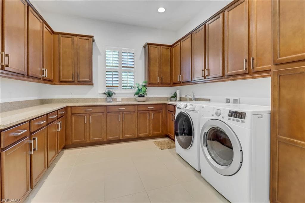 5166 Andros DR-29