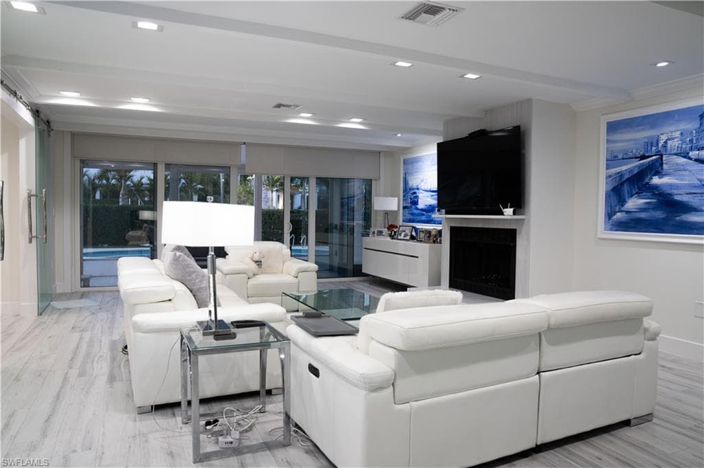 675 18th AVE S-1