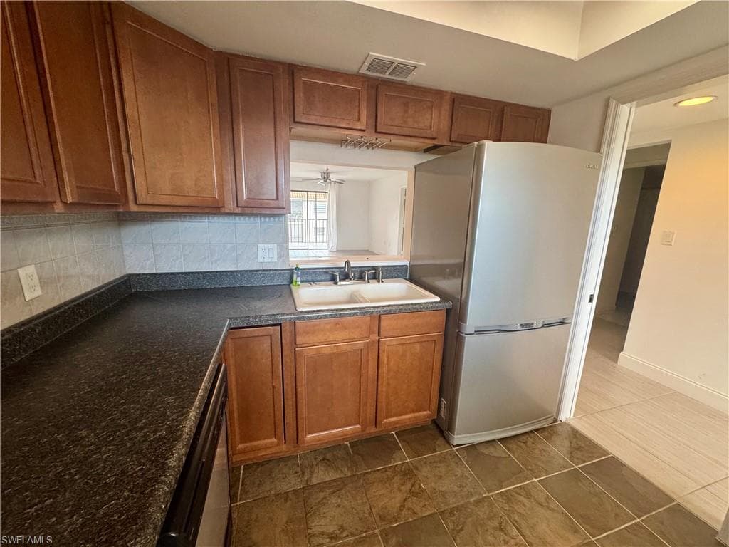9395 Pennsylvania AVE 37-2