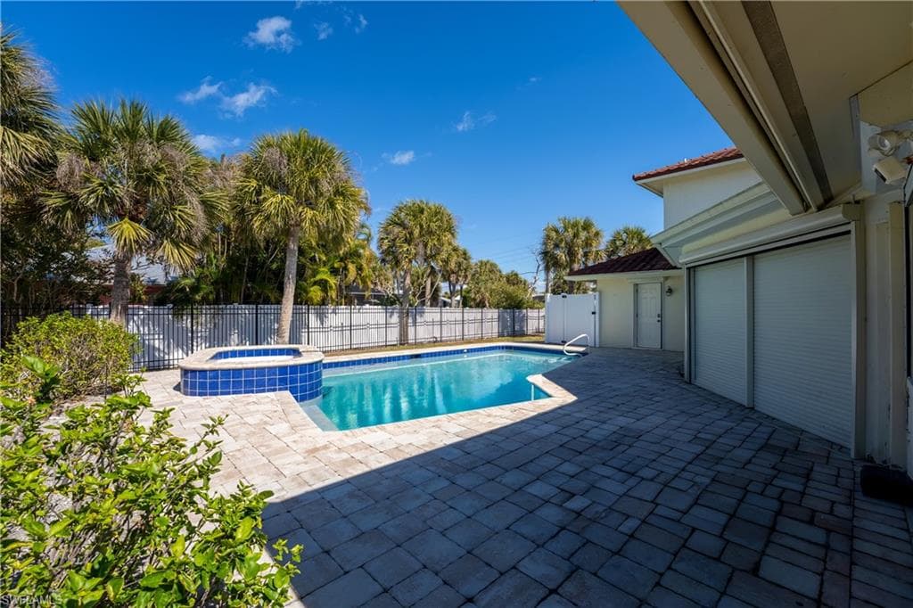 3730 Agate CT-32