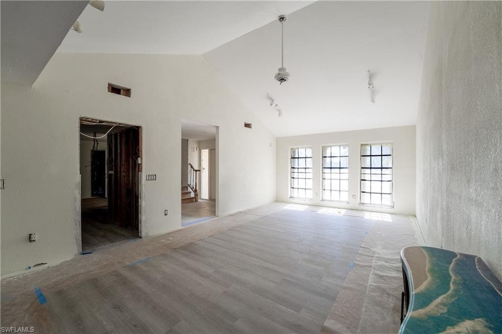 3730 Agate CT-15