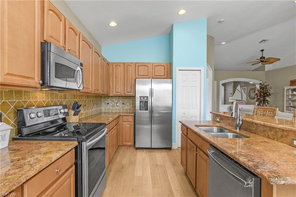 28241 Lisbon CT 3522-7