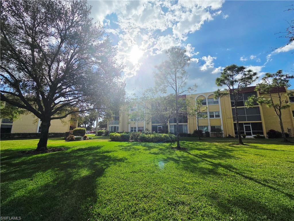 1086 Forest Lakes DR 9207-1
