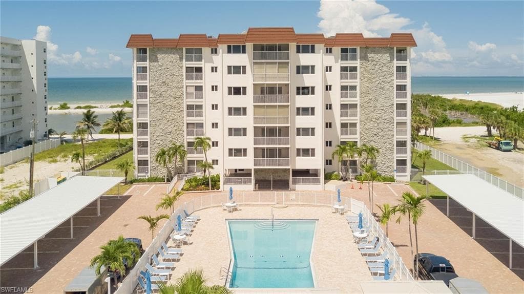 6900 Estero BLVD 701-1