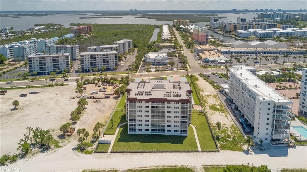 6900 Estero BLVD 701-29