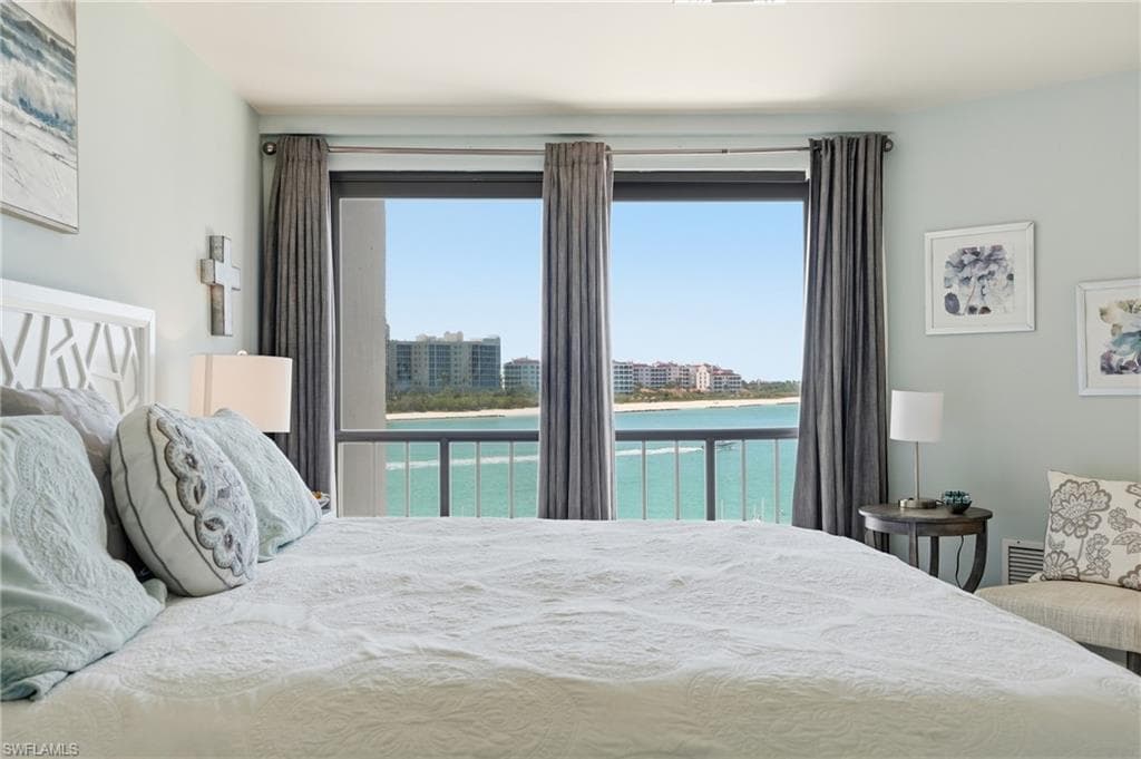 309 La Peninsula BLVD 309-22