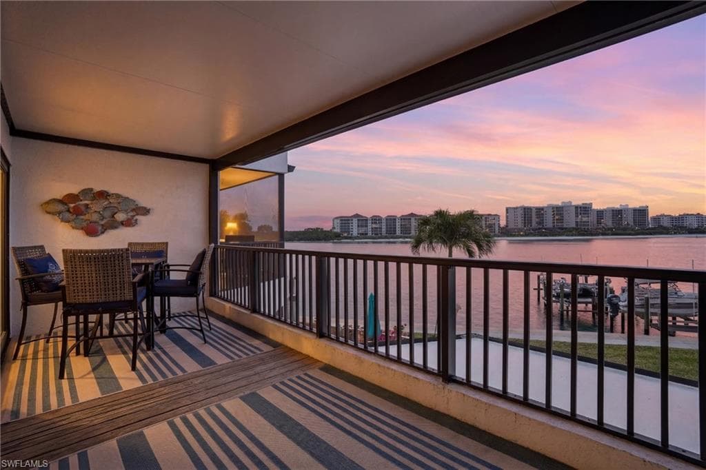 309 La Peninsula BLVD 309-32