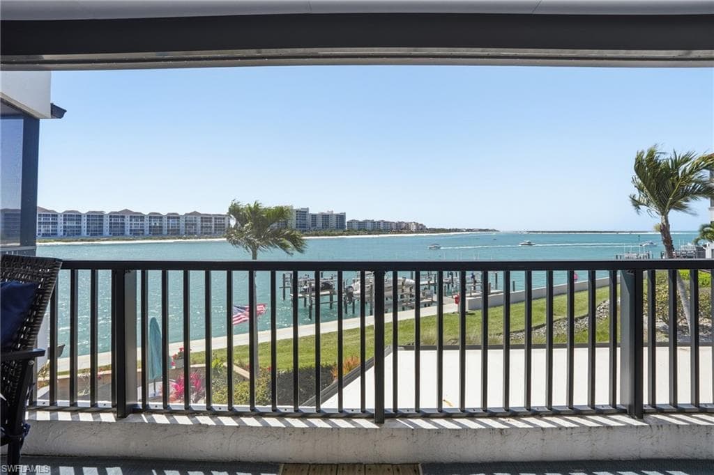 309 La Peninsula BLVD 309-33