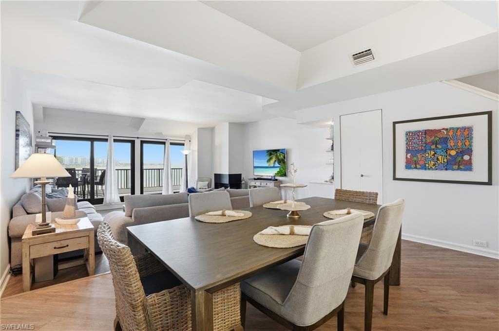 309 La Peninsula BLVD 309-14