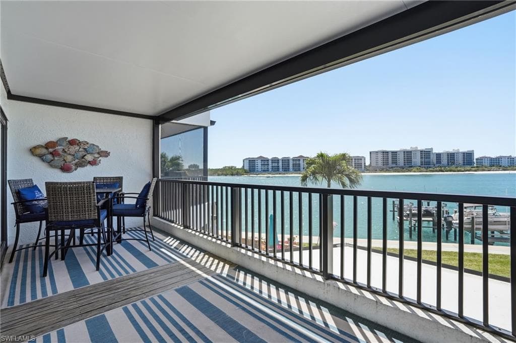 309 La Peninsula BLVD 309-31