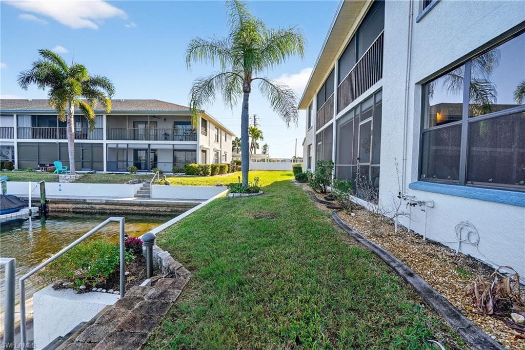 123 SW 47th TER 102-42