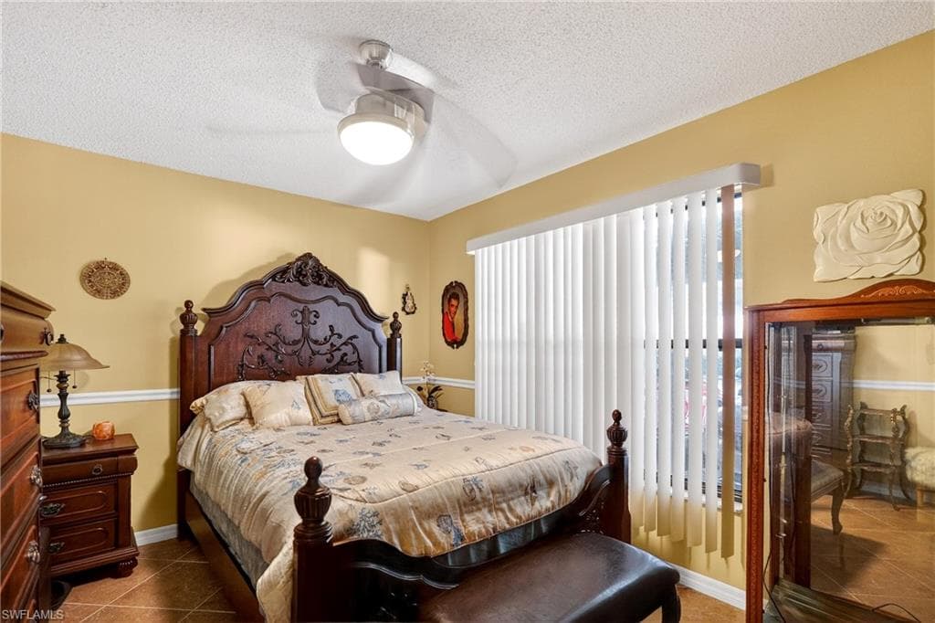 123 SW 47th TER 102-22