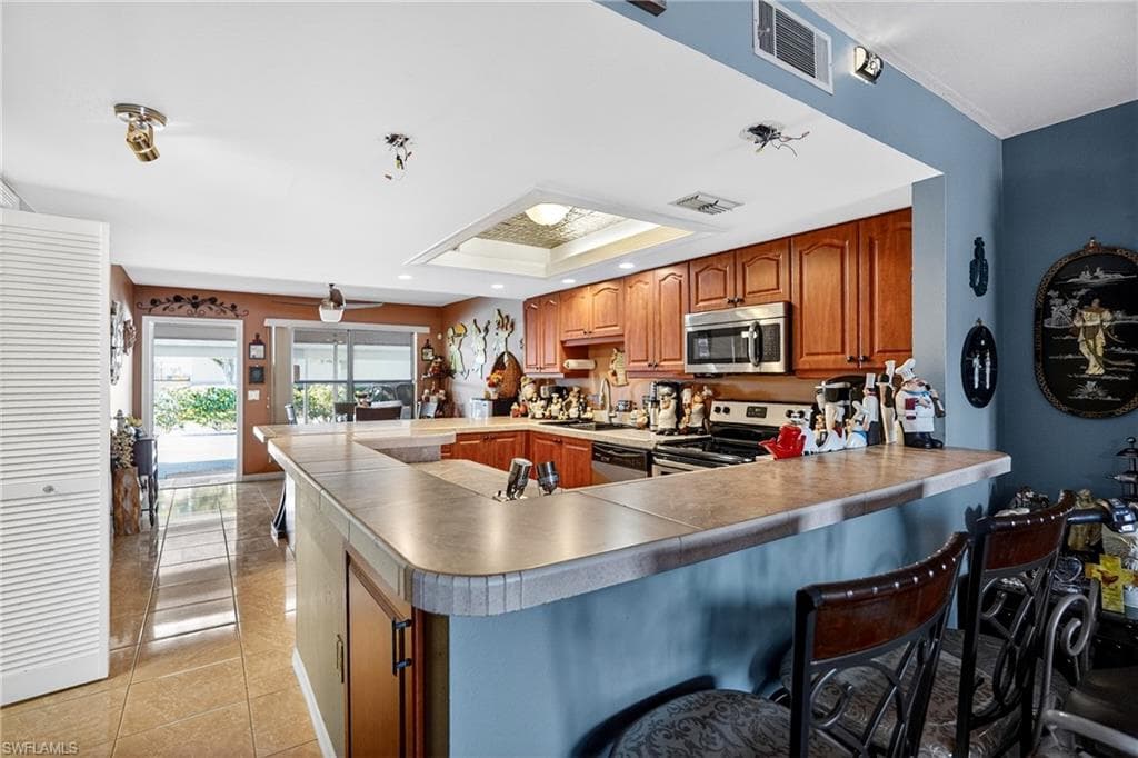 123 SW 47th TER 102-5