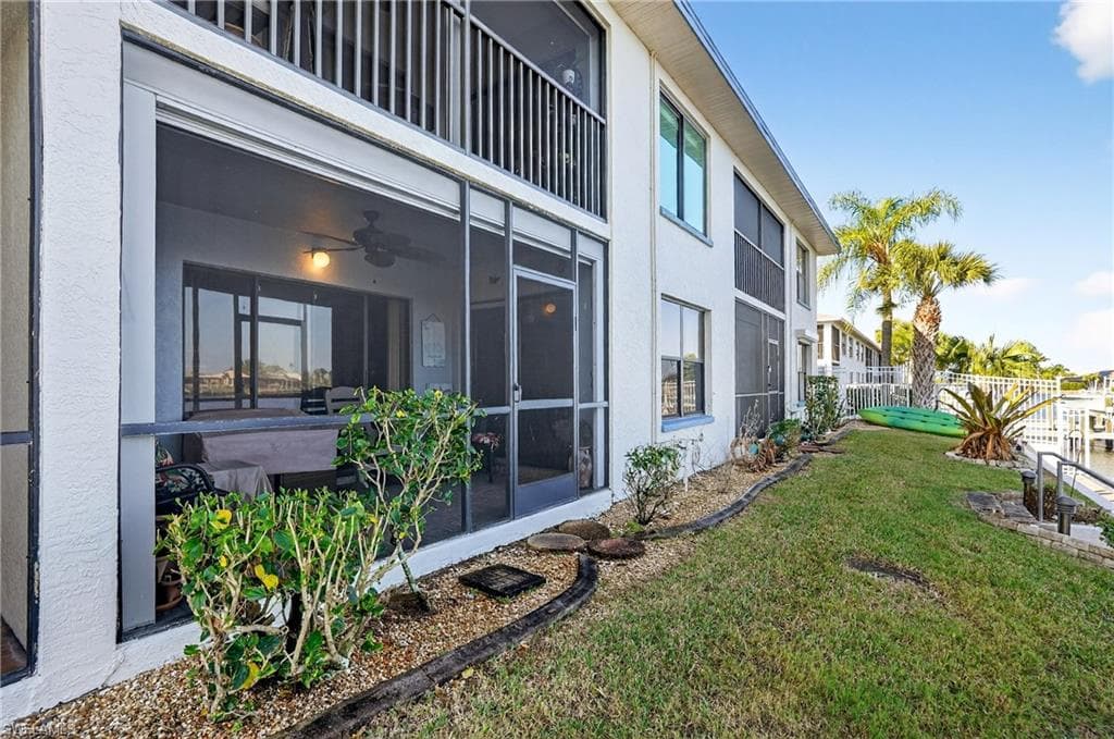 123 SW 47th TER 102-38