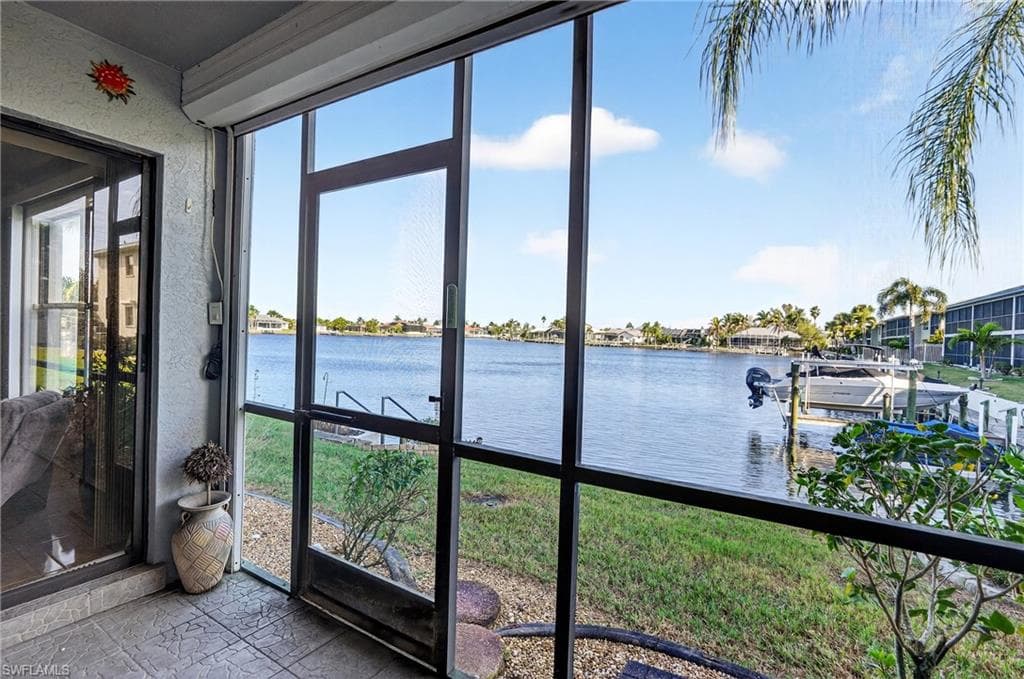 123 SW 47th TER 102-33