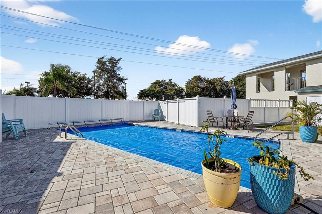 123 SW 47th TER 102-48